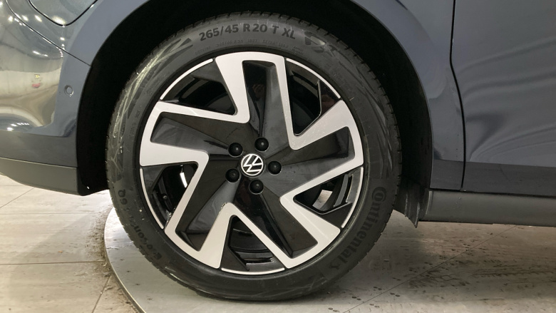 Volkswagen ID. Buzz 210kW Life Pro 86kWh 5dr LWB Auto [7 Seat] Electric Estate